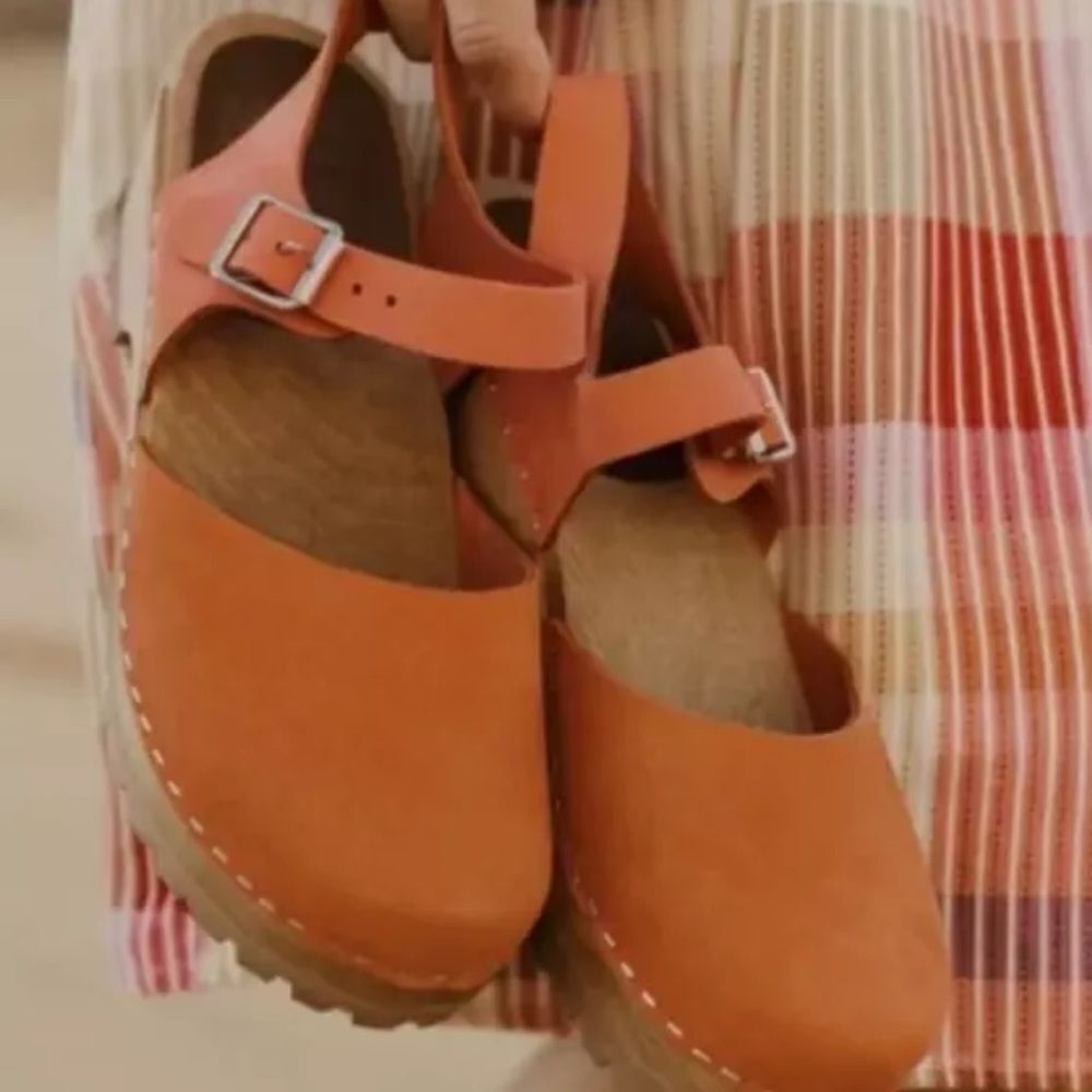 Mia Abba Swedish 70's style wooden clog heels - Picture 2 of 9